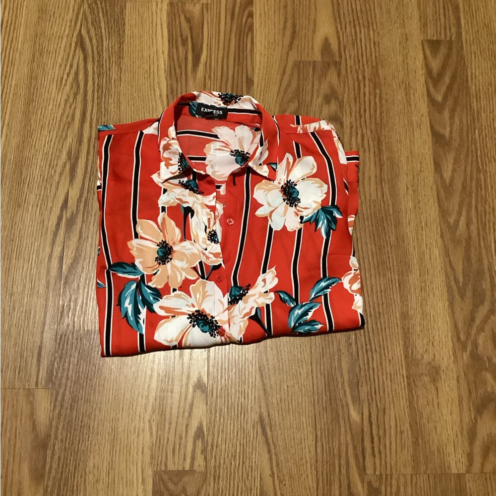 Floral women’s blouse brand Express size SP multi color long sleeve